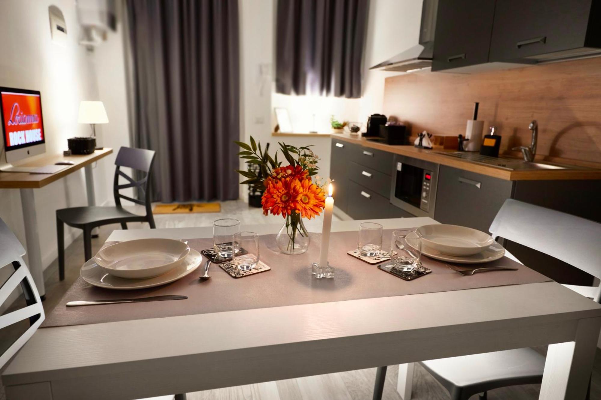 Lorianna Rock House Apartment Milano Ngoại thất bức ảnh